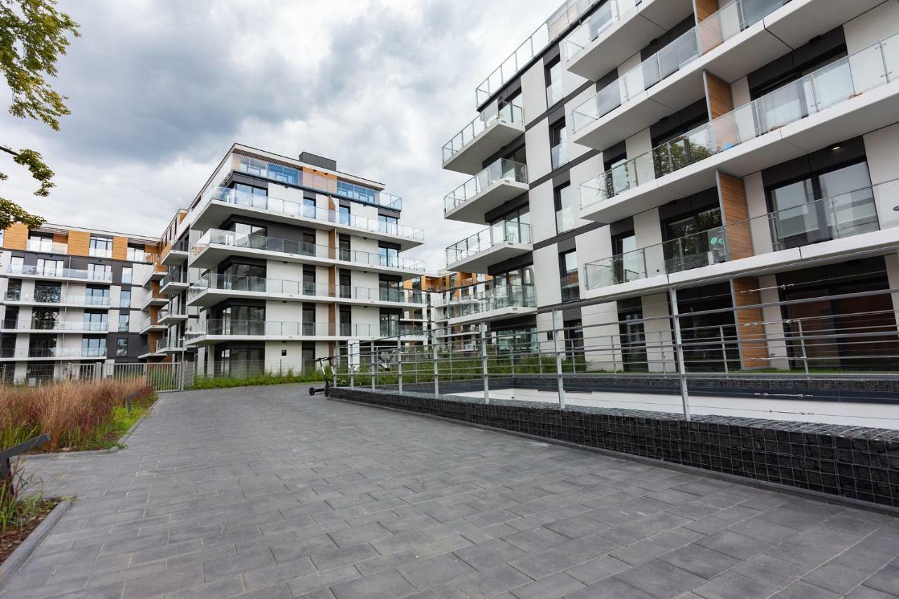Novum Apartment With Parking Краків Екстер'єр фото
