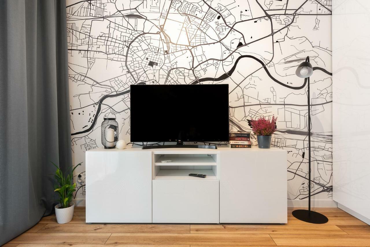 Novum Apartment With Parking Краків Екстер'єр фото